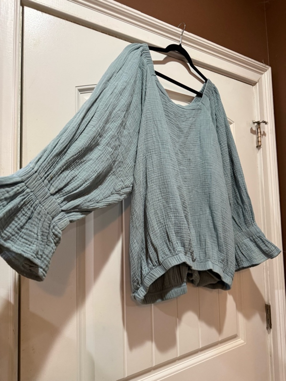 Oli & Hali Sage Gauze Ruffle-Cuff Peasant Top
